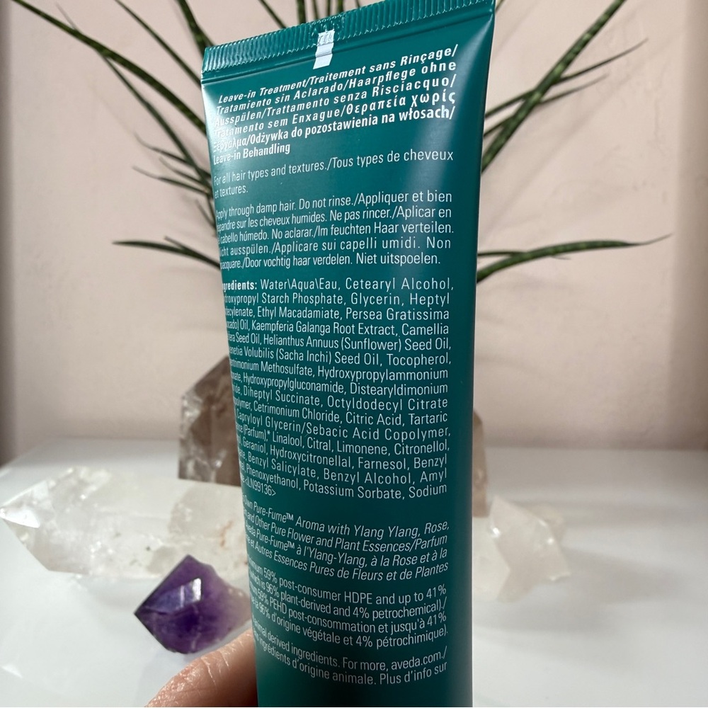 Aveda Botanical Repair™ Strengthening Leave-In Treatment 3.4 fl oz. / 100ml - Picture 11 of 13